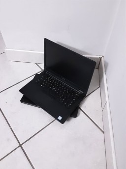 3695